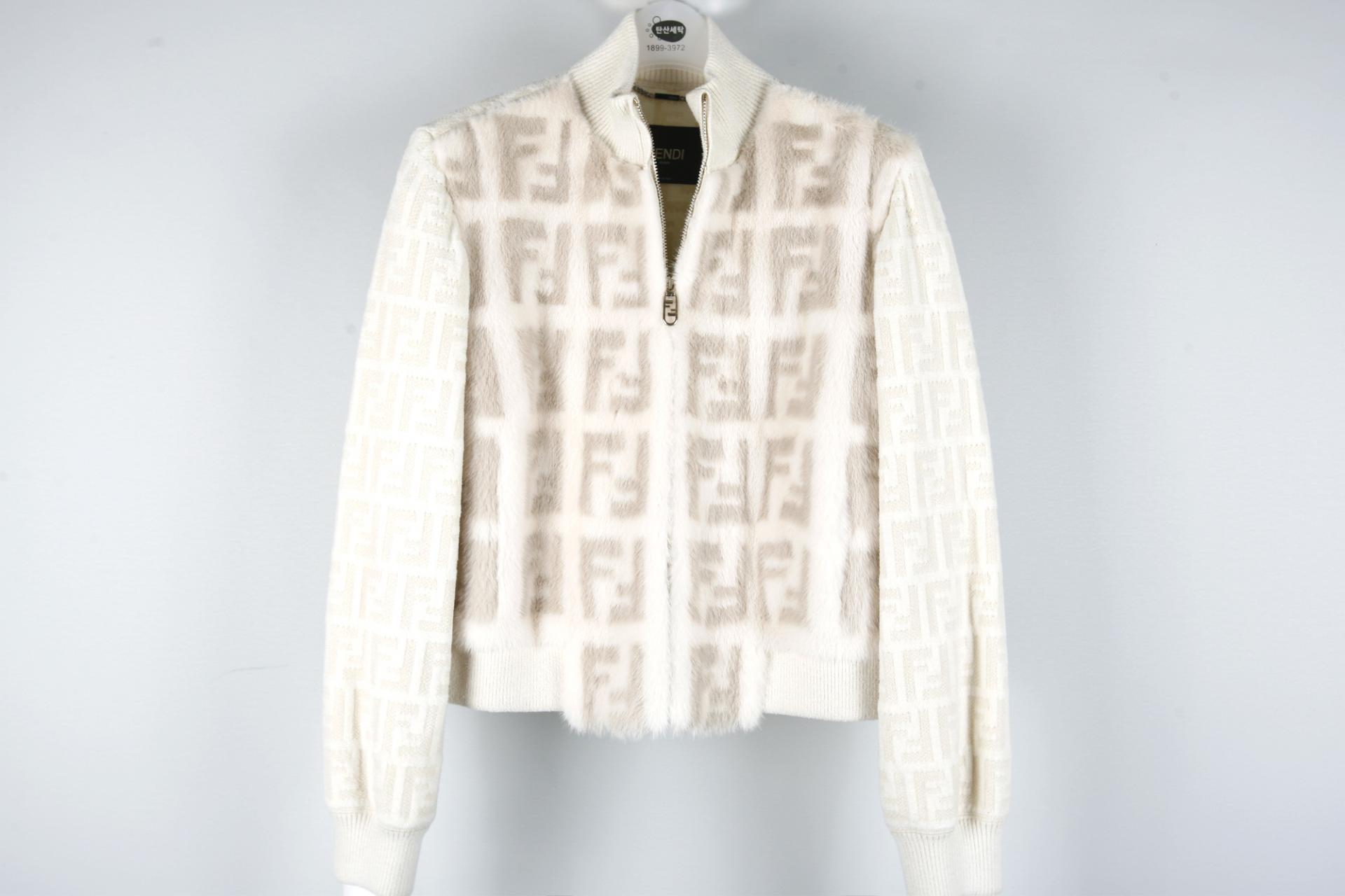 의류클리닝 이미지