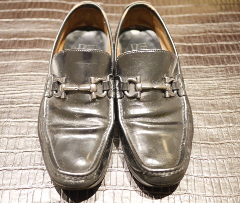 슈즈리페어ㅣ클리닝 이미지: [FERRAGAMO 페레가모] 로퍼 앞코 부분 수선