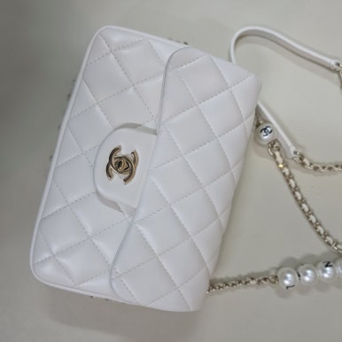 가방리페어ㅣ클리닝 이미지: [CHANEL 샤넬] 미니 크로스백  컬러 리스토어