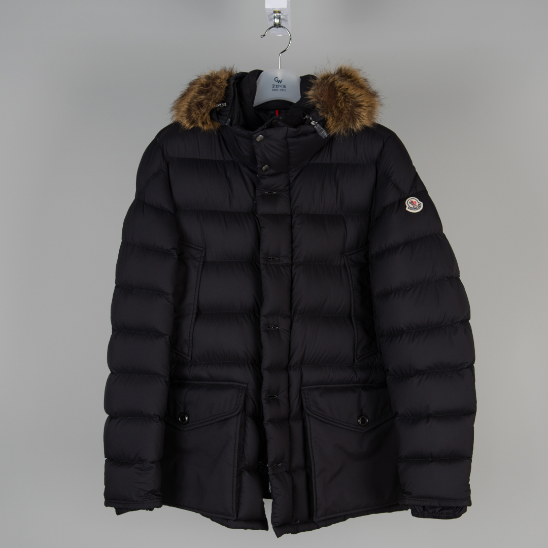 [MONCLER 몽클레르] 고객사례 이미지