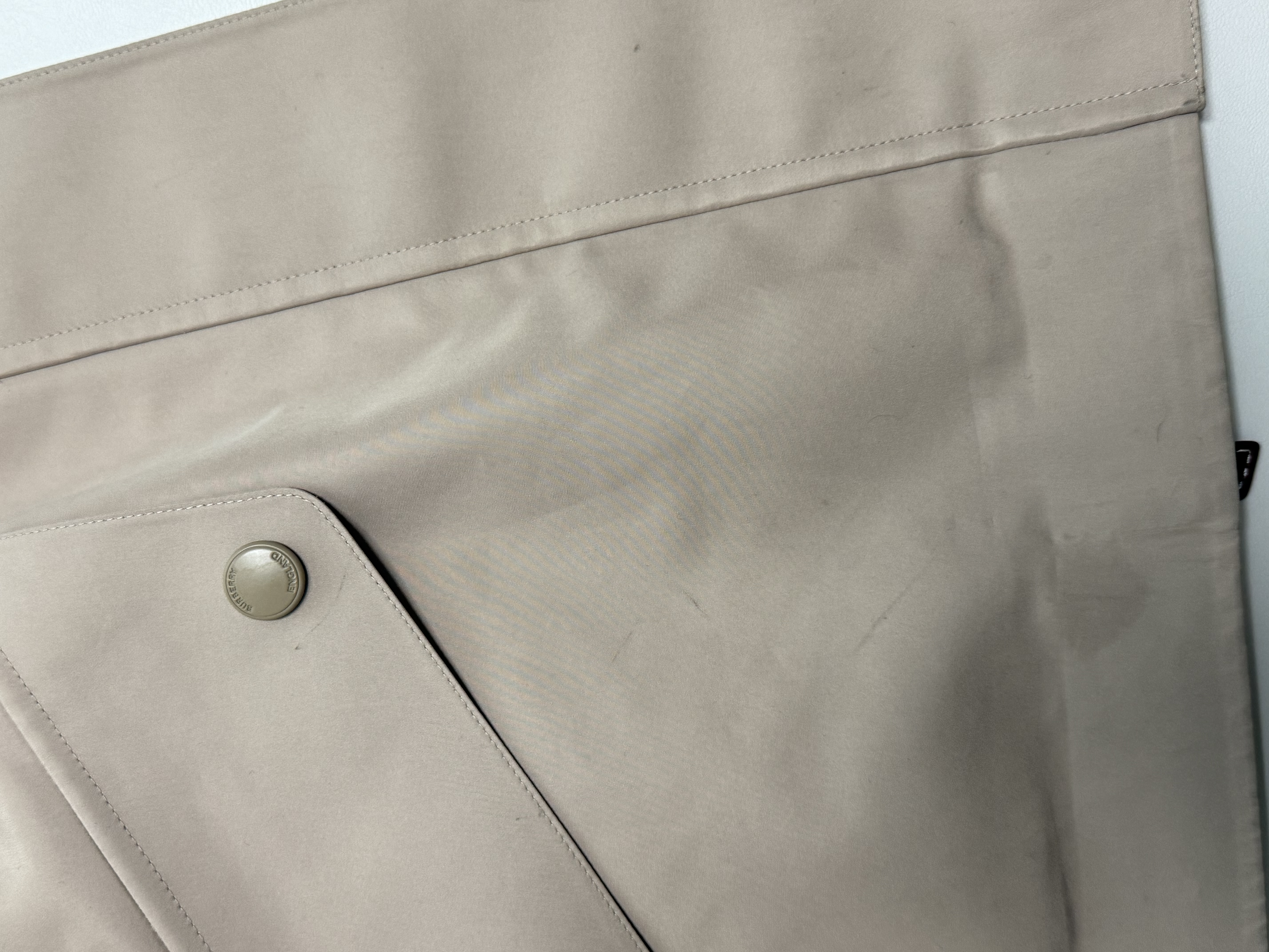 오염문의 이미지: 바람막이 자켓 세탁